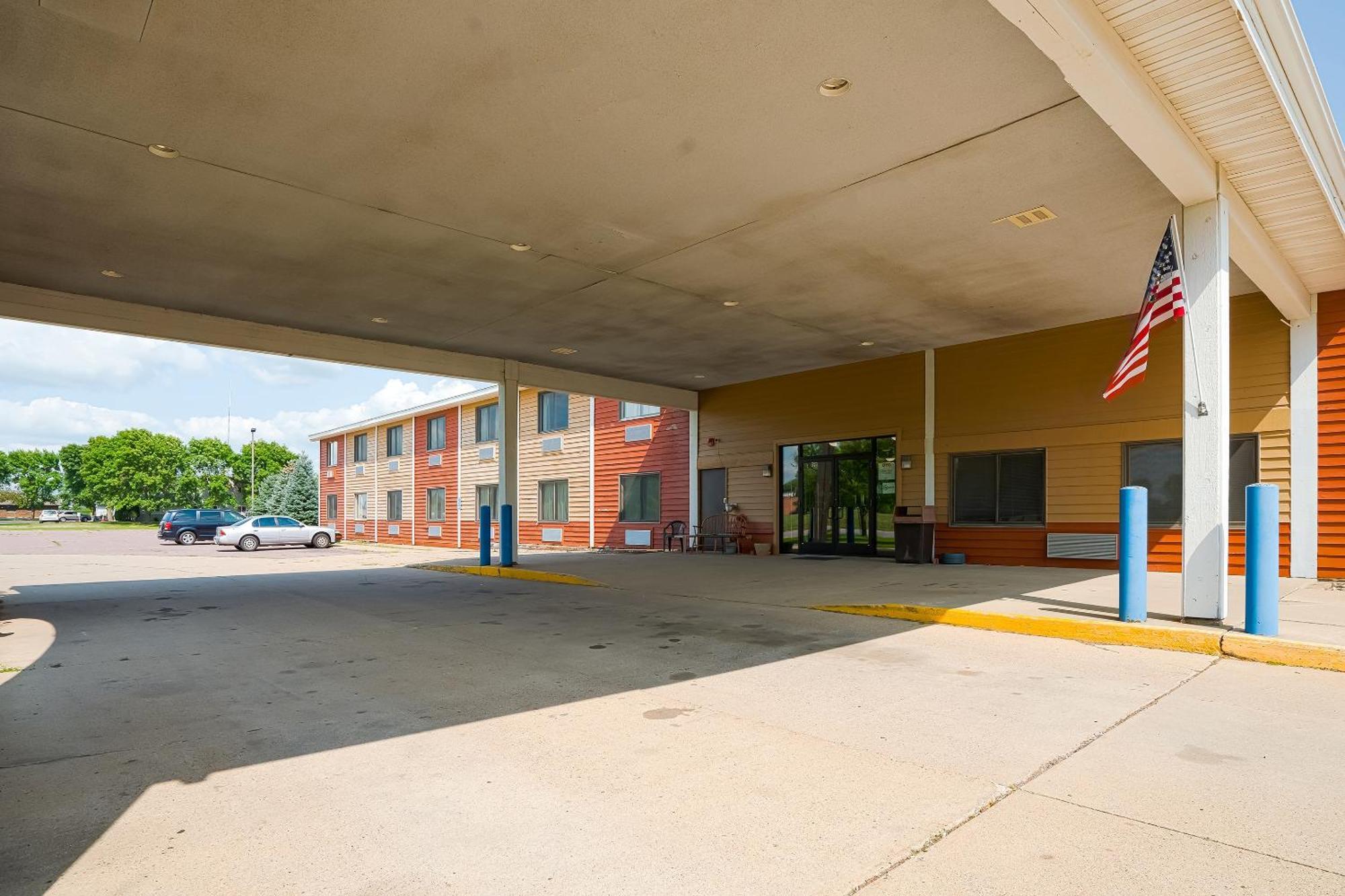 Oyo Hotel Redwood Falls Near Jackpot Casino Eksteriør bilde